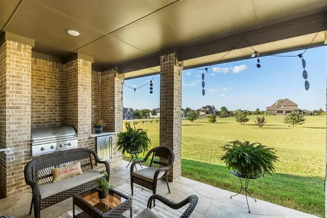 $595,000 | 3930 Clearwater Lane, Nevada, TX 75173