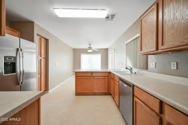 $1,995 | 858 East Monterey Street, Chandler, AZ 85225