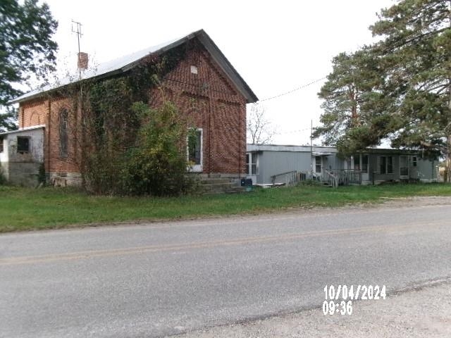 4755 West Bachelor Road Angola, IN 46703 - Photo 2 of 5 Gallery Image 2