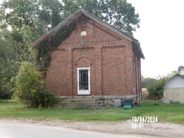 4755 West Bachelor Road Angola, IN 46703 - Photo 5 of 5 Gallery Image 5