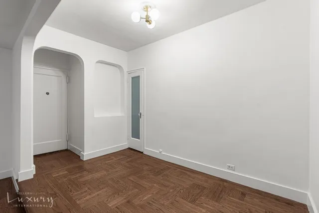 $750,000 | Undisclosed Address | Lenox Hill