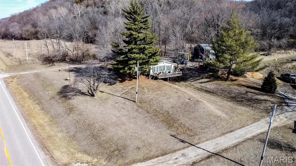 $340,000 | 14912 Highway 96, Nebo, IL 62355