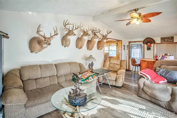 $340,000 | 14912 Highway 96, Nebo, IL 62355