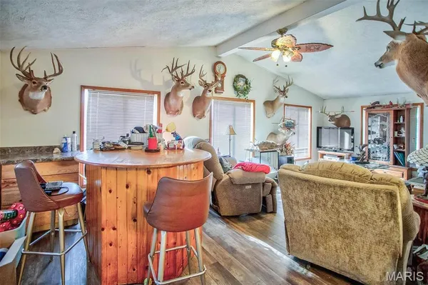 $340,000 | 14912 Highway 96, Nebo, IL 62355