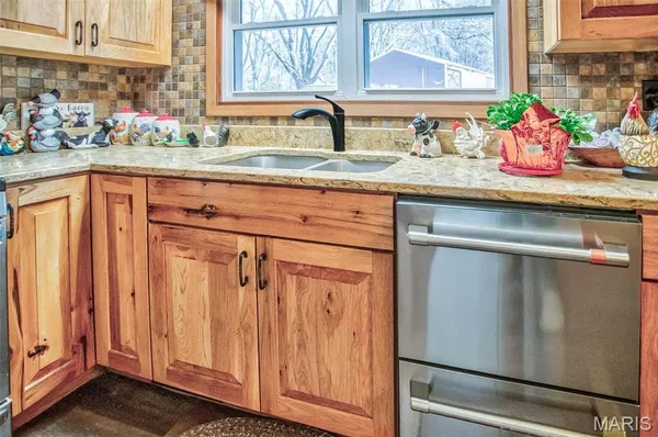 $340,000 | 14912 Highway 96, Nebo, IL 62355