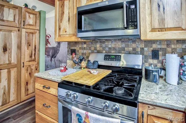 $349,000 | 14912 Highway 96, Nebo, IL 62355