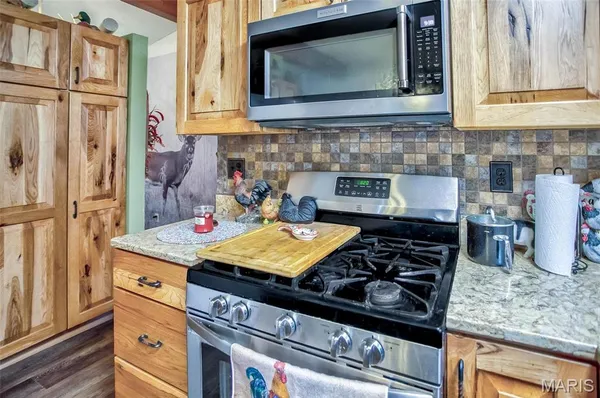 $340,000 | 14912 Highway 96, Nebo, IL 62355