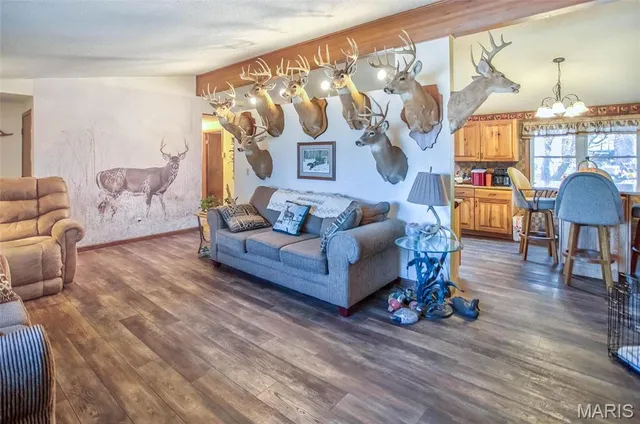 $349,000 | 14912 Highway 96, Nebo, IL 62355