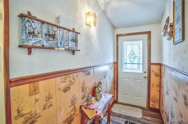 $349,000 | 14912 Highway 96, Nebo, IL 62355