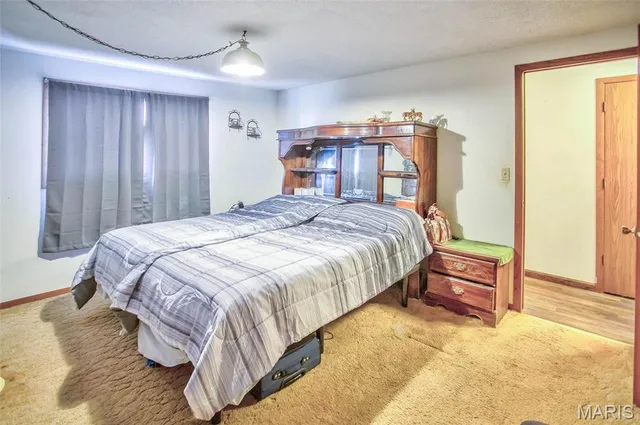 $349,000 | 14912 Highway 96, Nebo, IL 62355