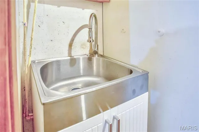 $349,000 | 14912 Highway 96, Nebo, IL 62355