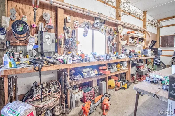 $340,000 | 14912 Highway 96, Nebo, IL 62355