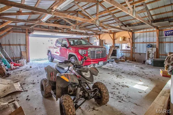 $340,000 | 14912 Highway 96, Nebo, IL 62355