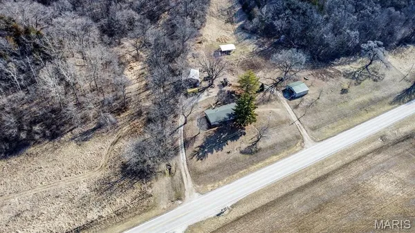 $340,000 | 14912 Highway 96, Nebo, IL 62355
