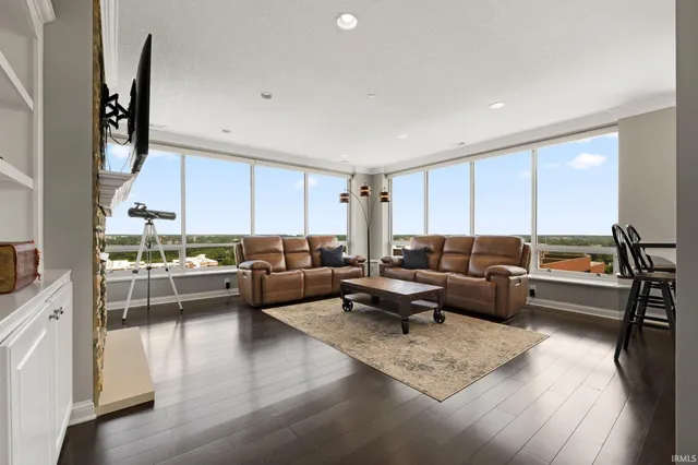 $649,900 | 203 East Berry Street, Unit 1507, Fort Wayne, IN 46802