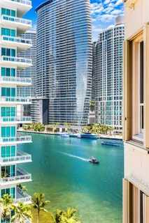 $620,000 | 888 Brickell Key Drive, Unit 1002, Miami, FL 33131