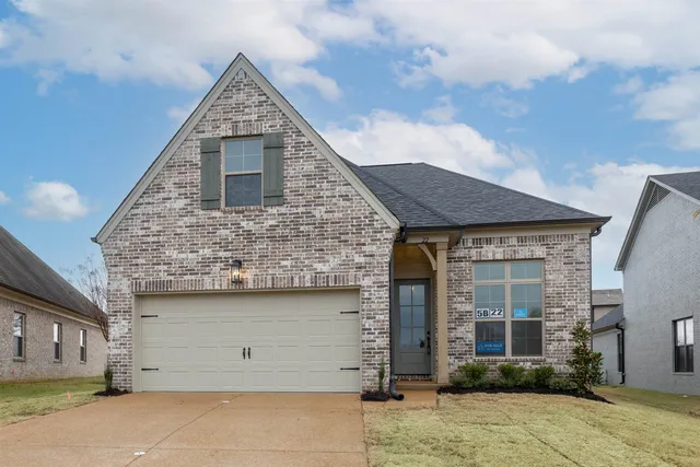 $384,900 | 22 Doral Loop, Oakland, TN 38060