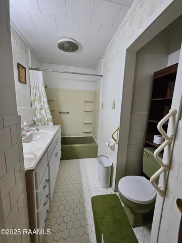 $119,900 | 719 Lillian Street, New Iberia, LA 70560