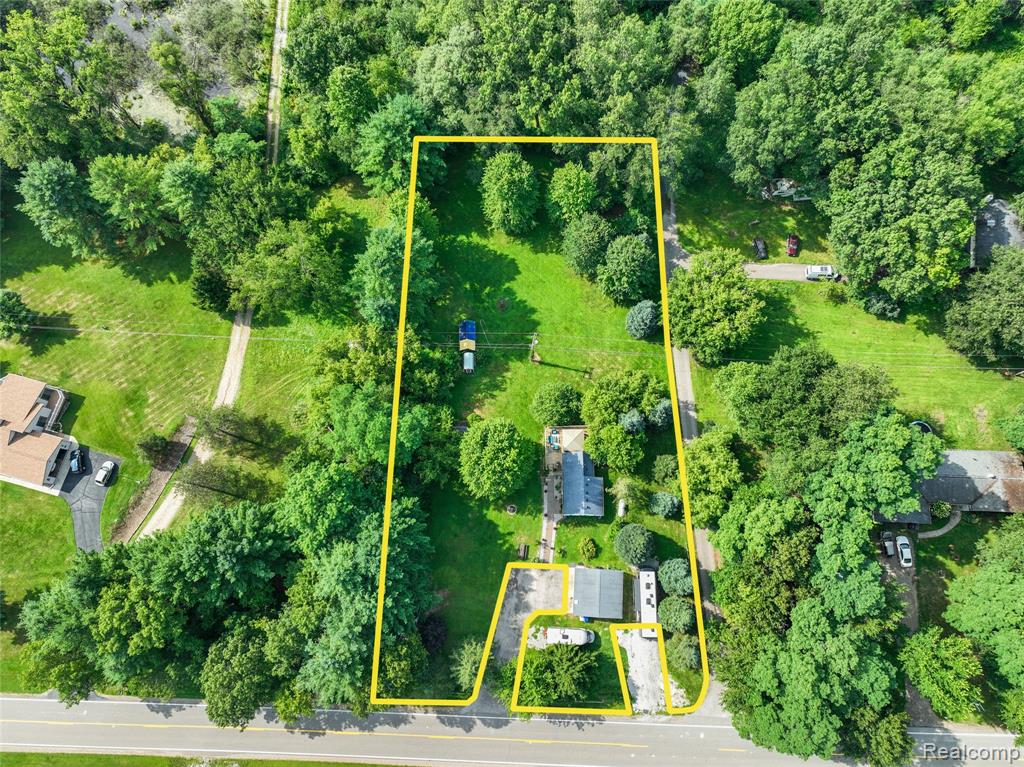3220 Swarthout Road Pinckney, MI 48169 - Photo 3 of 25
