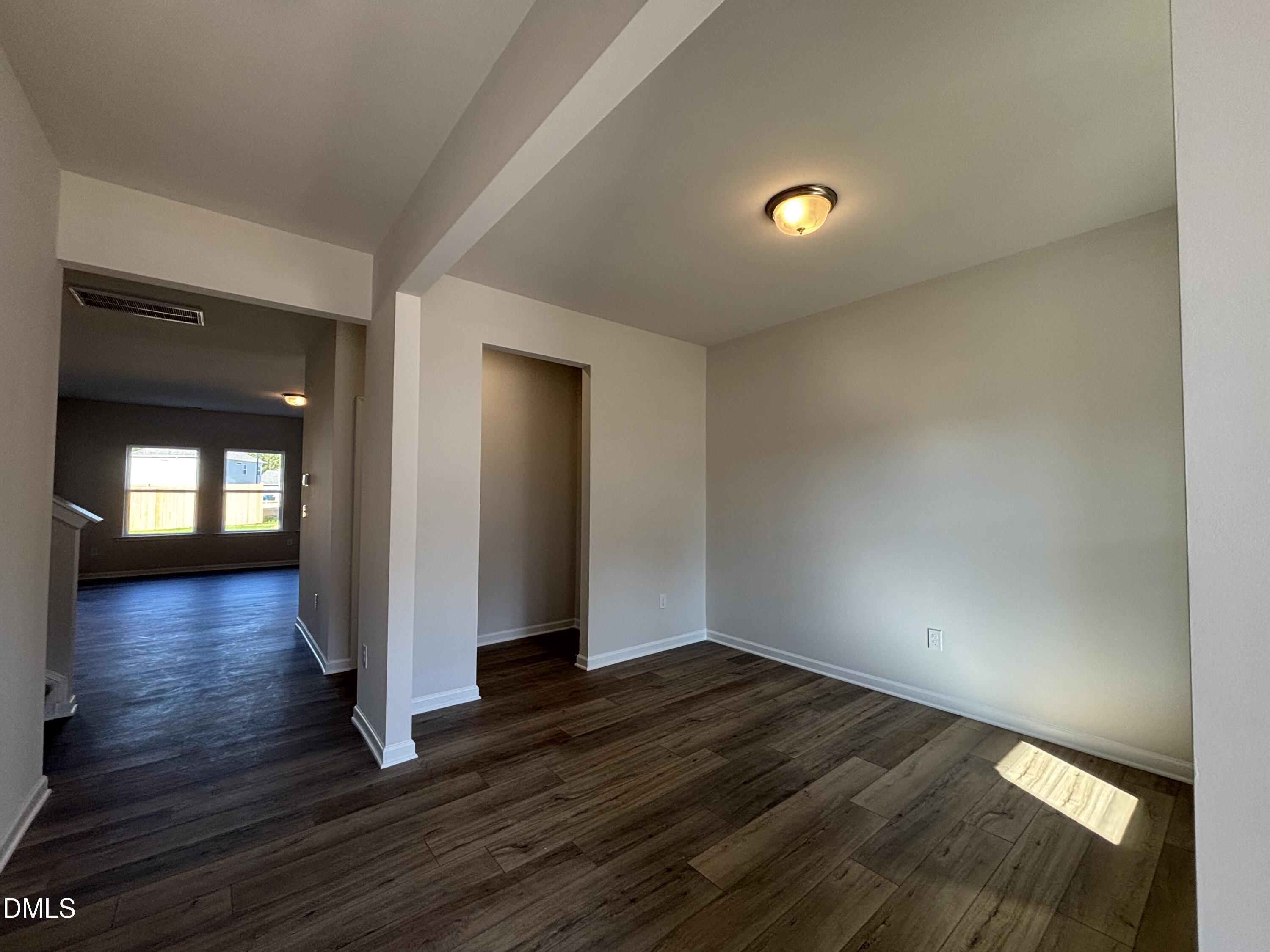 1611 Eagle Hl Road Fayetteville, NC 28312 - Photo 3 of 25 Living Room/Flex Space