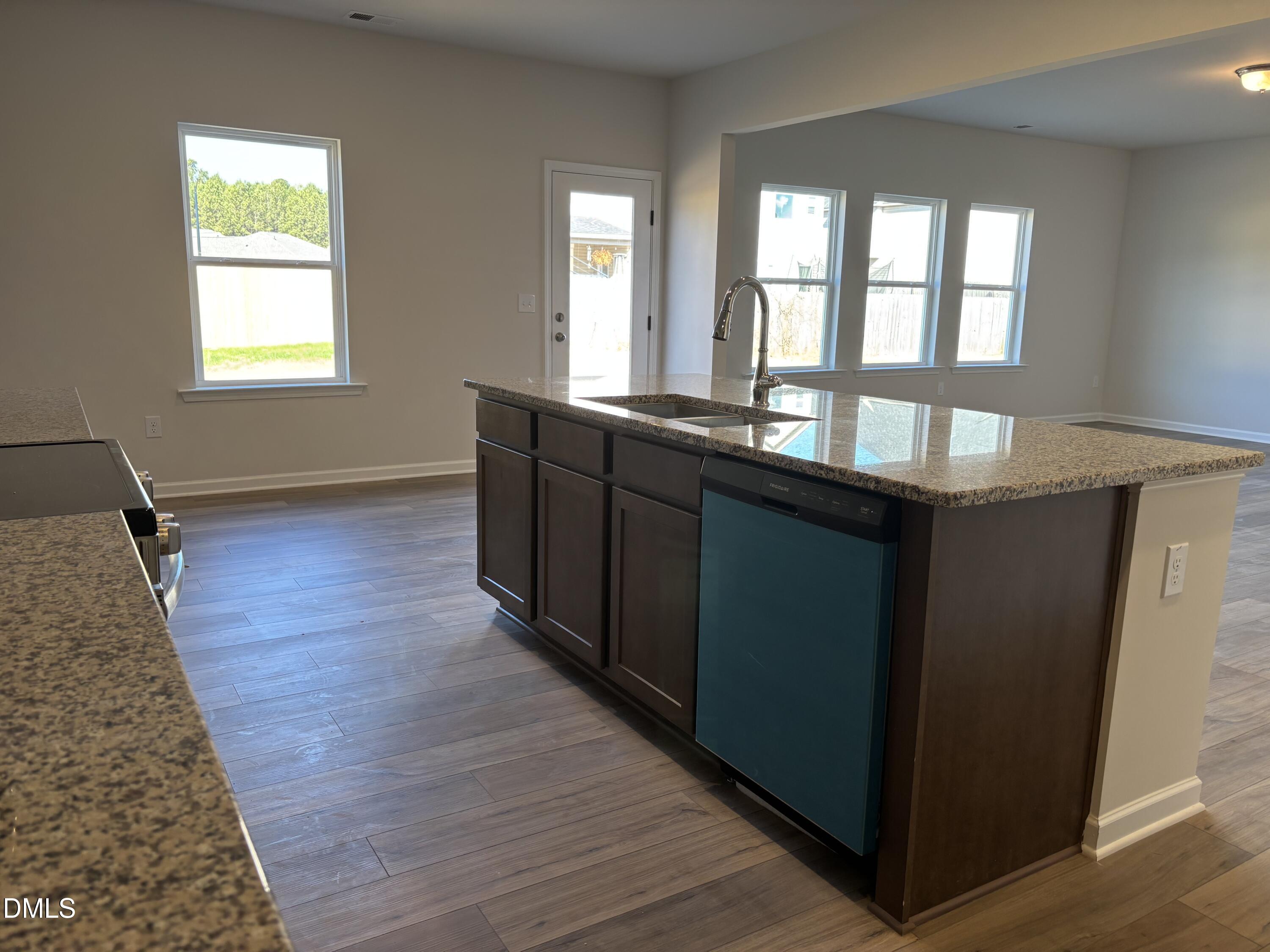 1611 Eagle Hl Road Fayetteville, NC 28312 - Photo 9 of 25 Center Island