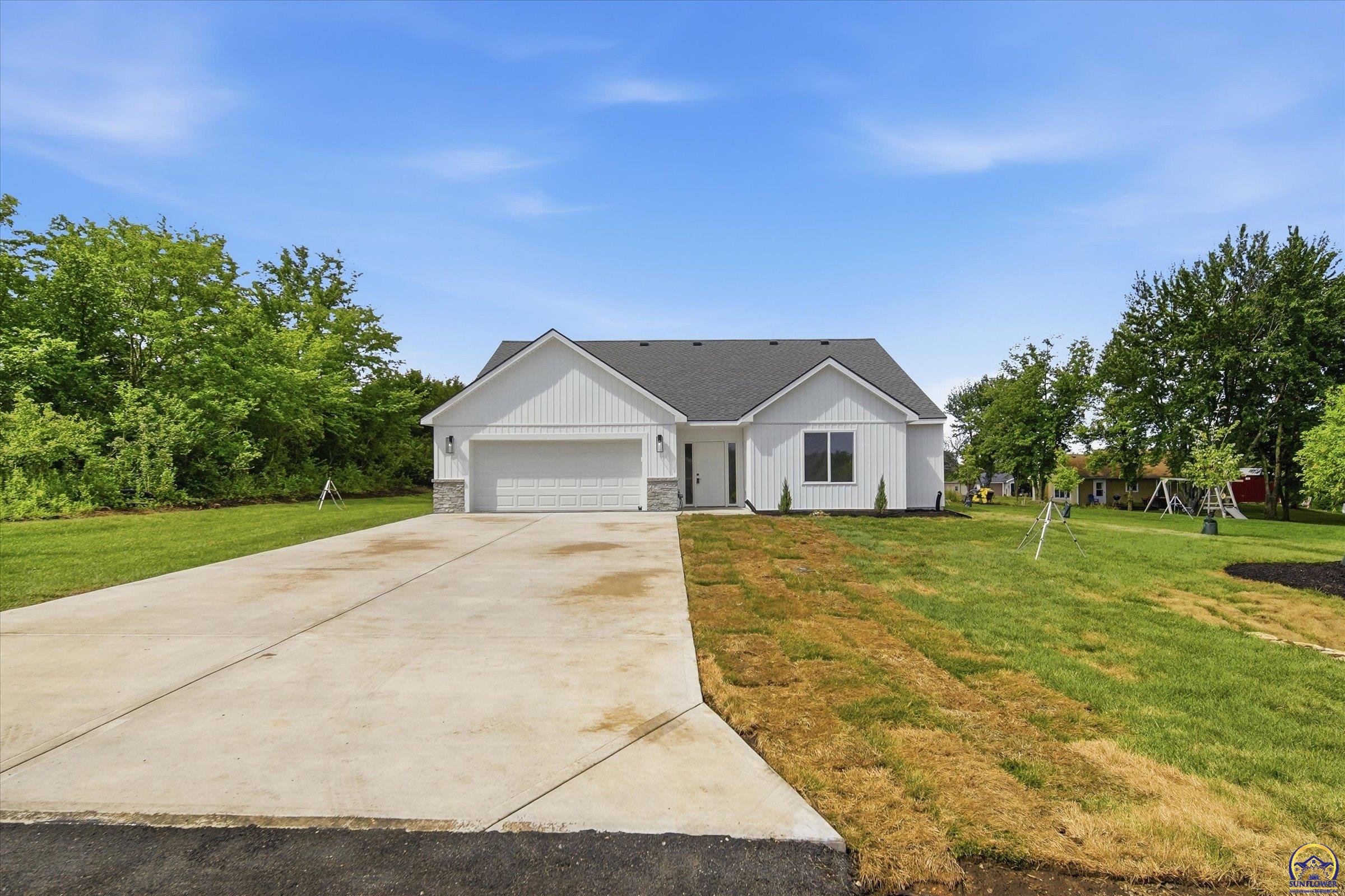 7847 Seneca Lake Road Ozawkie, KS 66070 - Photo 47 of 77
