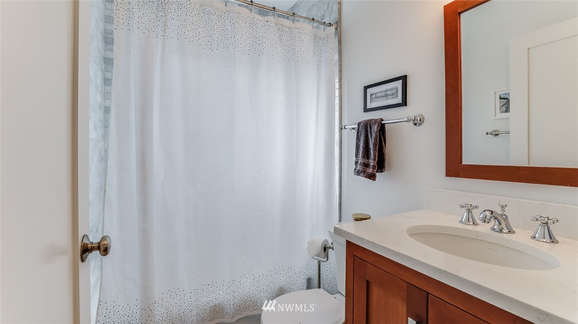 6400 East Green Lake Way North Seattle, WA 98103 - Photo 22 of 31 Gallery Image 22