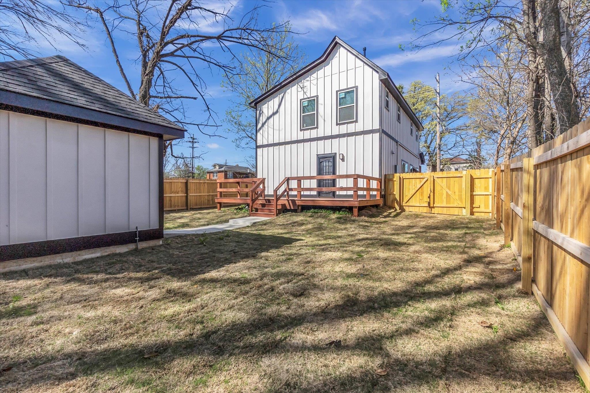 574 Lipford Street Memphis, TN 38112 - Photo 26 of 26 a view of a house with backyard and sitting area