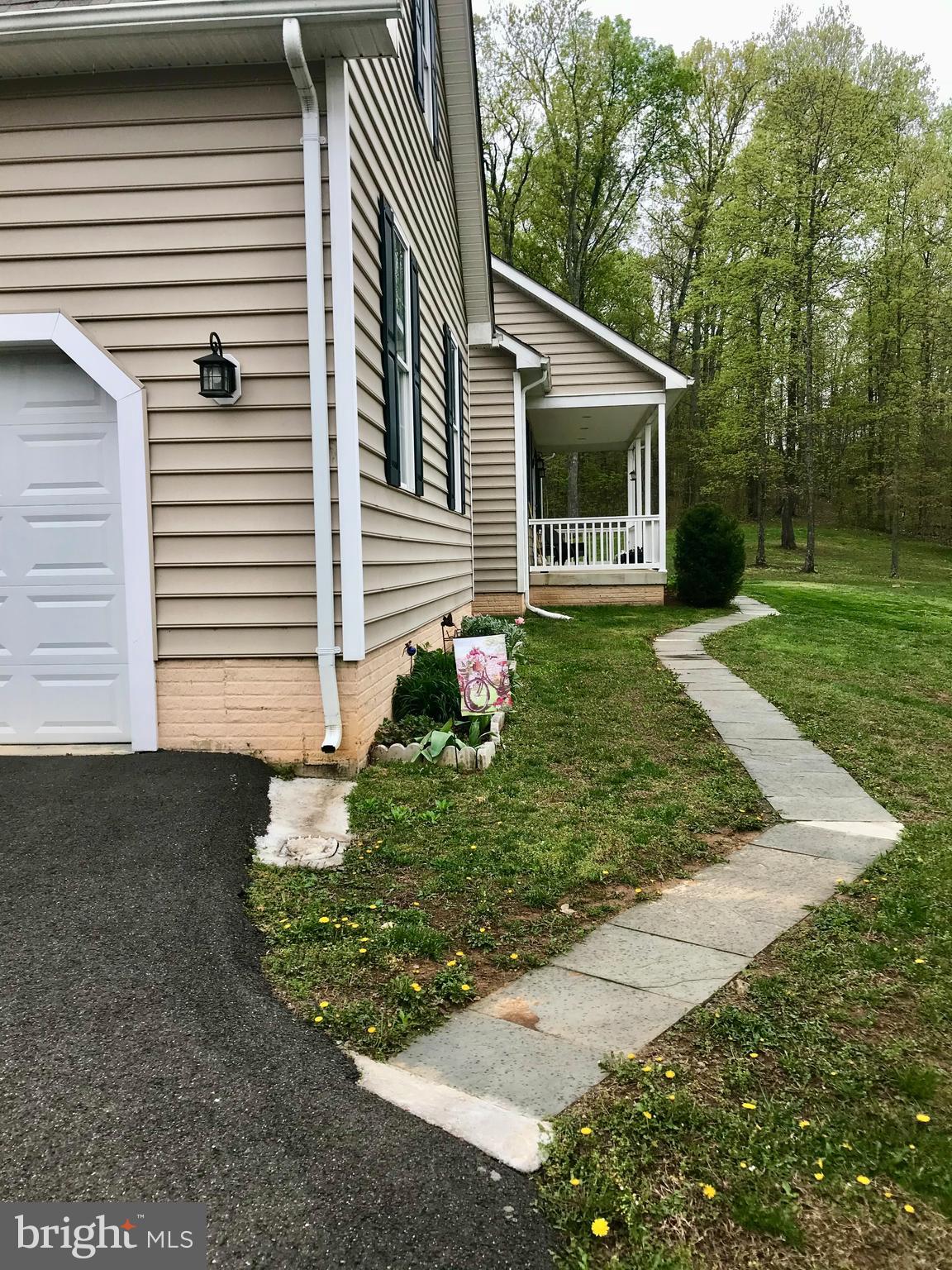 7167 Dudie Road Marshall, VA 20115 - Photo 11 of 93 Sidewalk to Covered Front Porch.