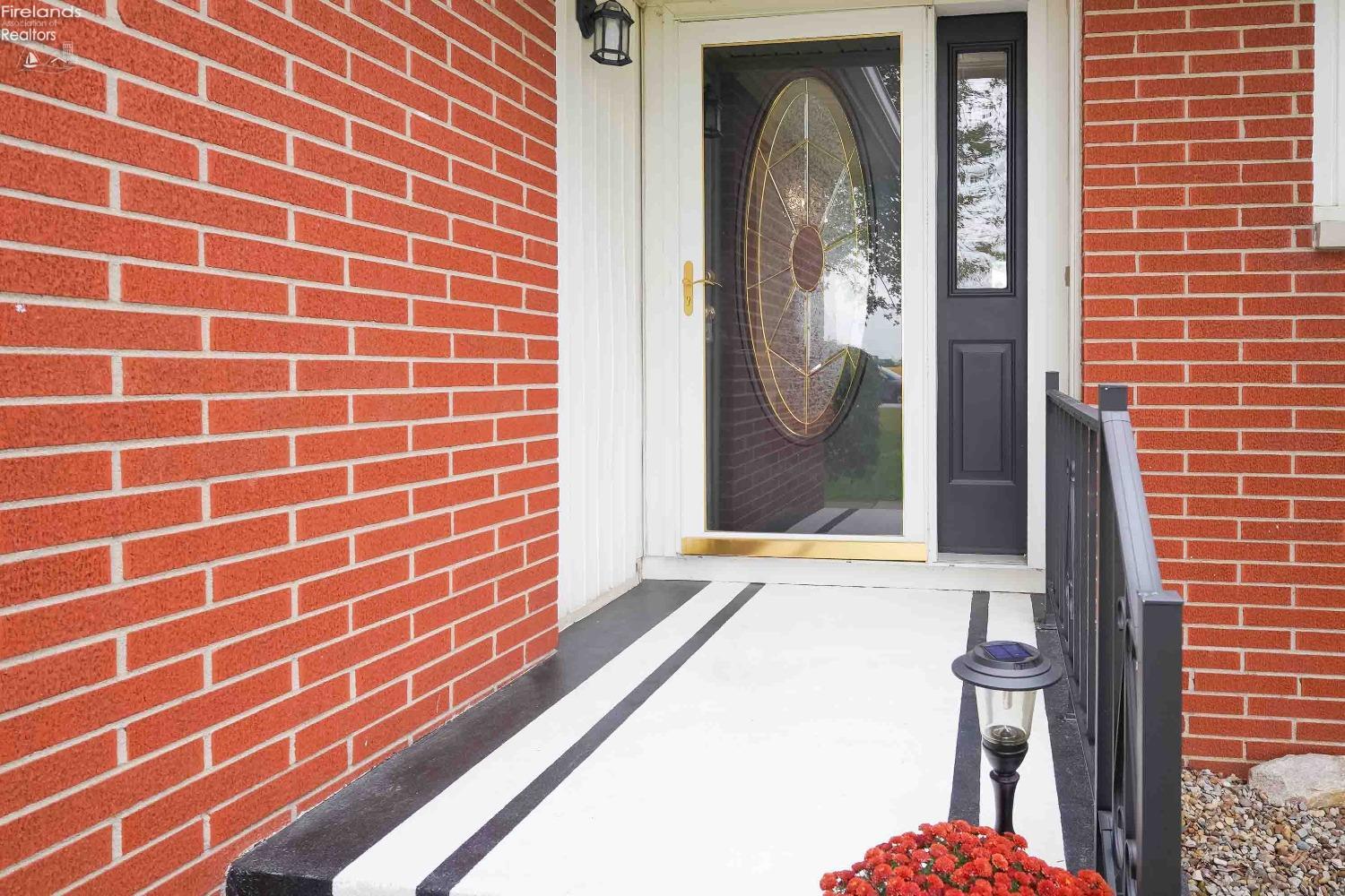 12005 Potter Road Bellevue, OH 44811 - Photo 4 of 59 Gallery Image 4
