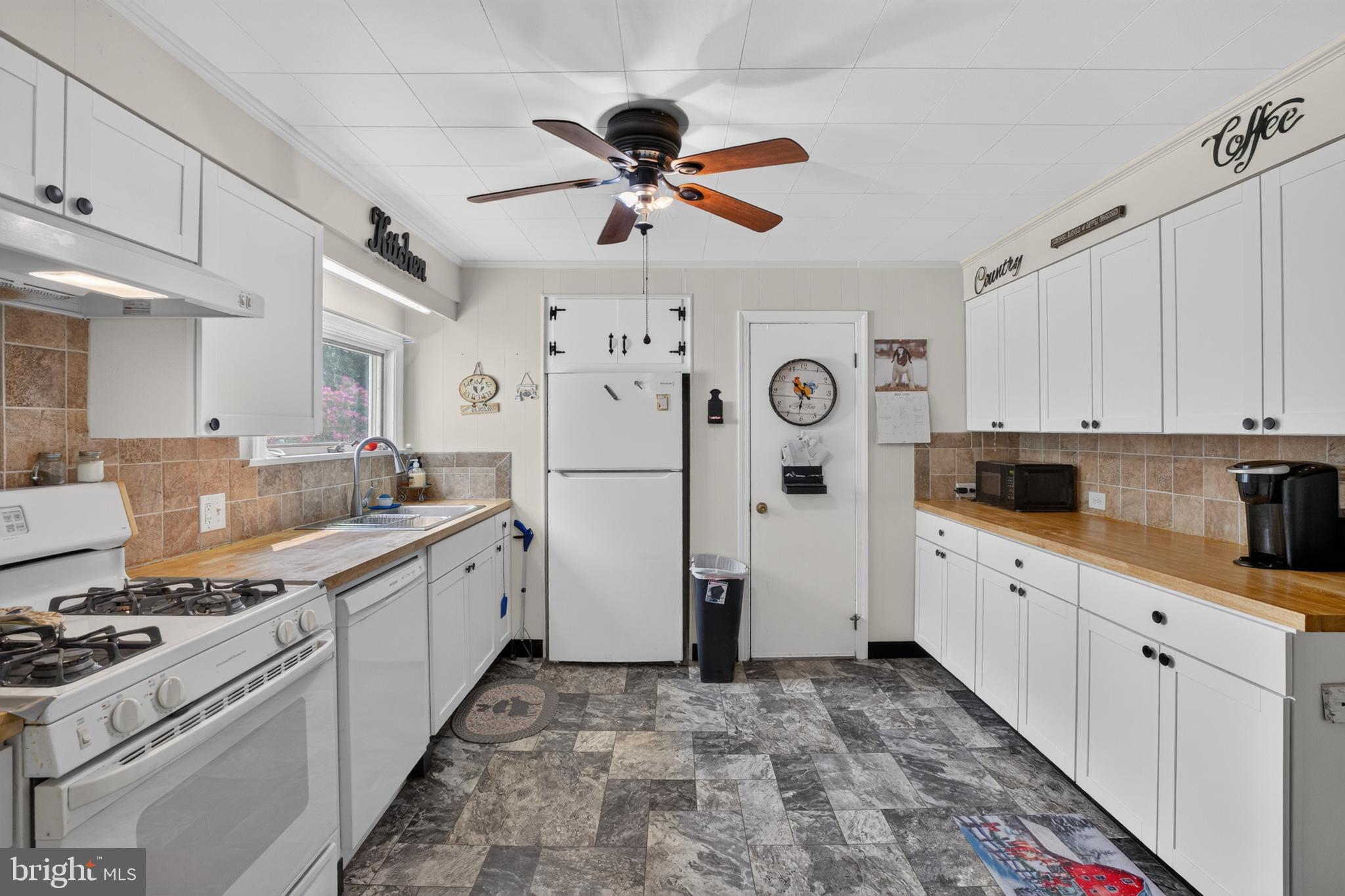 3223 Lawsonia Road Crisfield, MD 21817 - Photo 11 of 30 Gallery Image 11