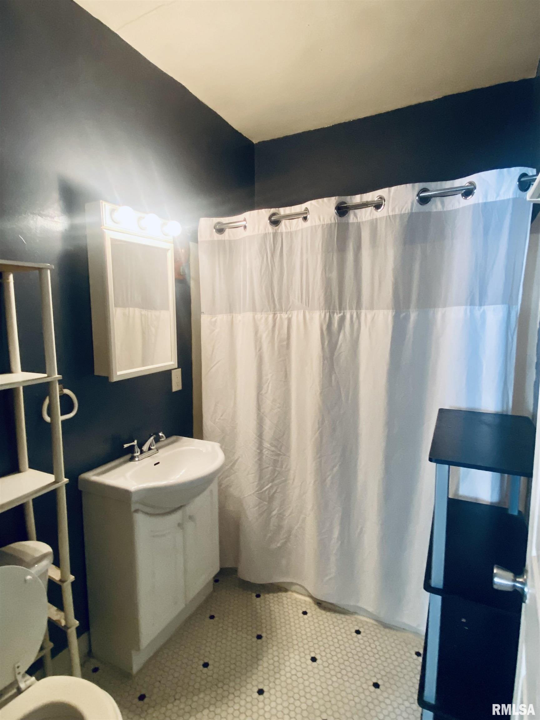 1813 South 11th Street Springfield, IL 62703 - Photo 8 of 13