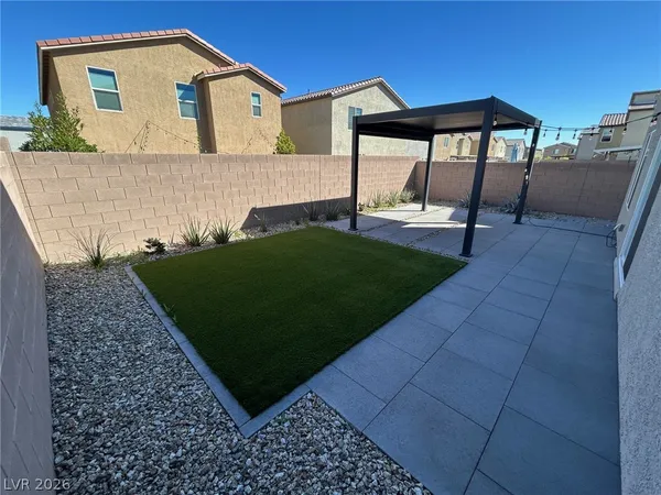 $2,775 | 7526 Pink Mimosa Avenue, Las Vegas, NV 89113