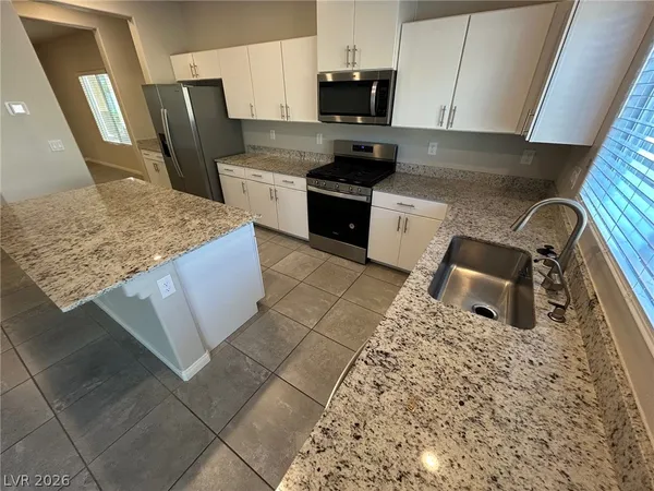 $2,775 | 7526 Pink Mimosa Avenue, Las Vegas, NV 89113