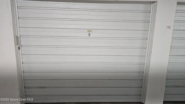 a view of a garage