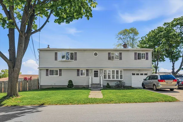 $749,000 | 37 Westchester Avenue North, West Babylon, NY 11704