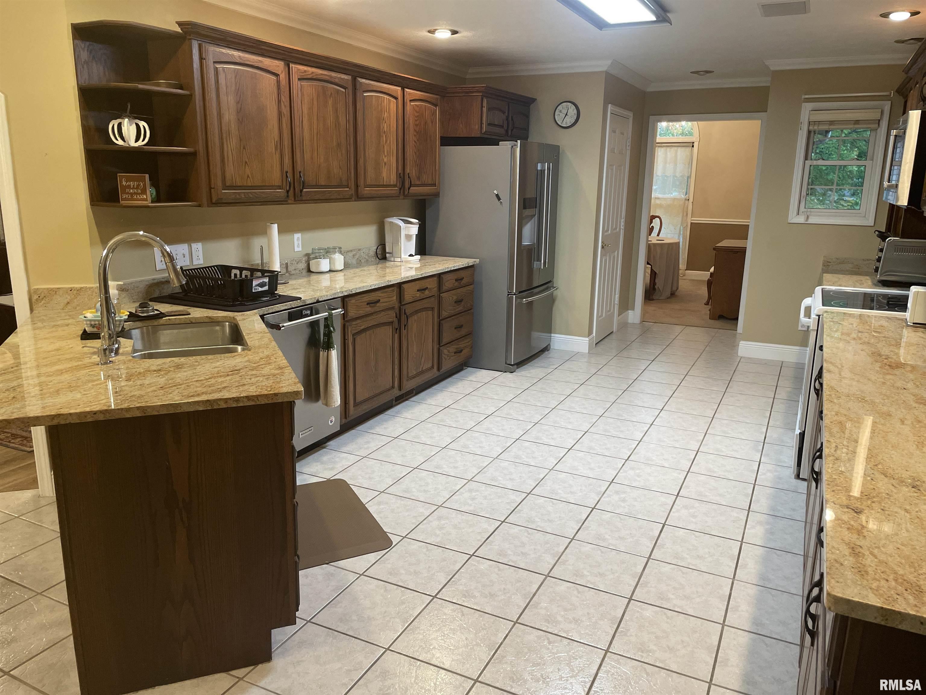 1702 Reveille Road Marion, IL 62959 - Photo 18 of 34 Gallery Image 18