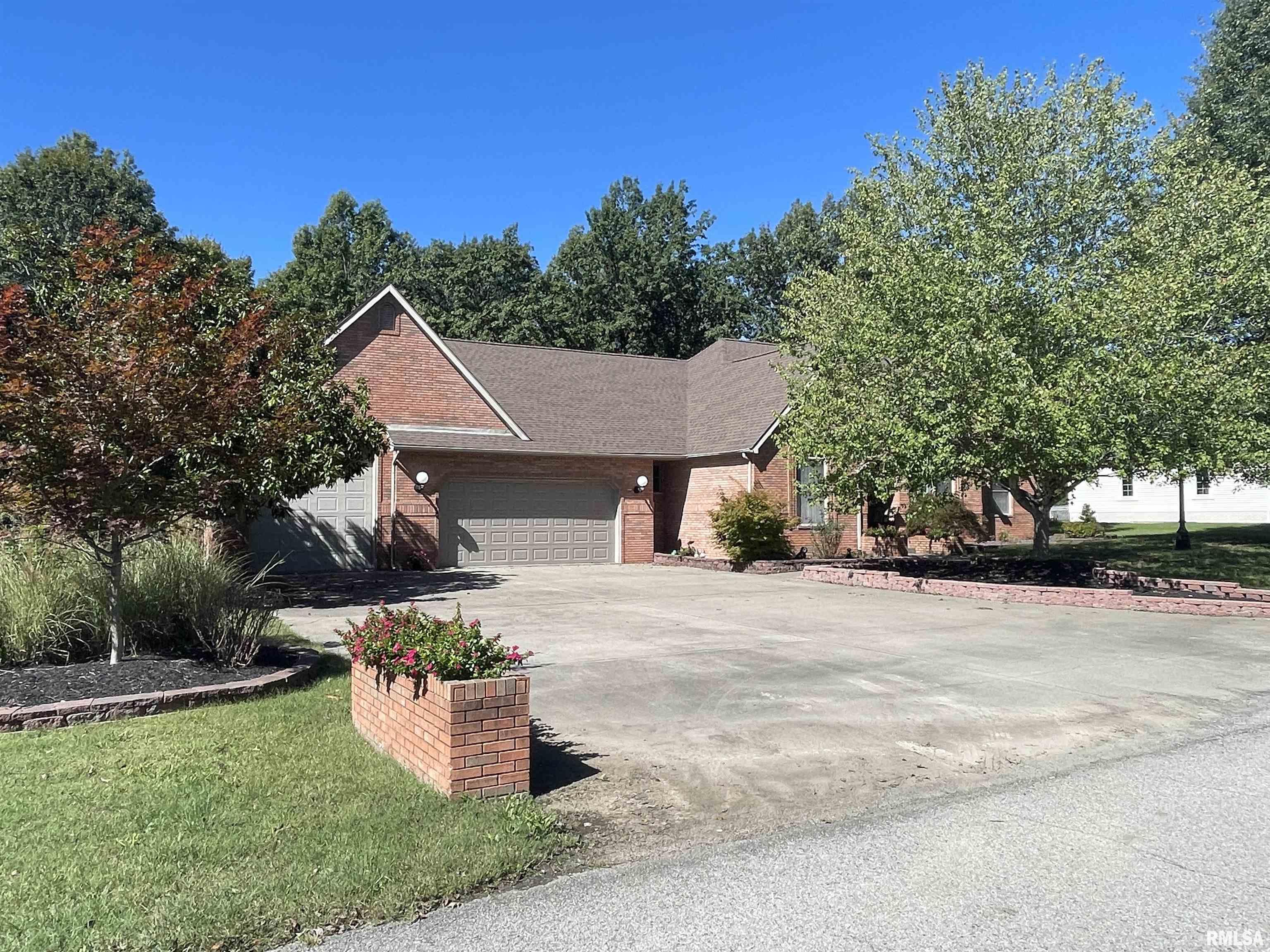 1702 Reveille Road Marion, IL 62959 - Photo 3 of 34 Gallery Image 3