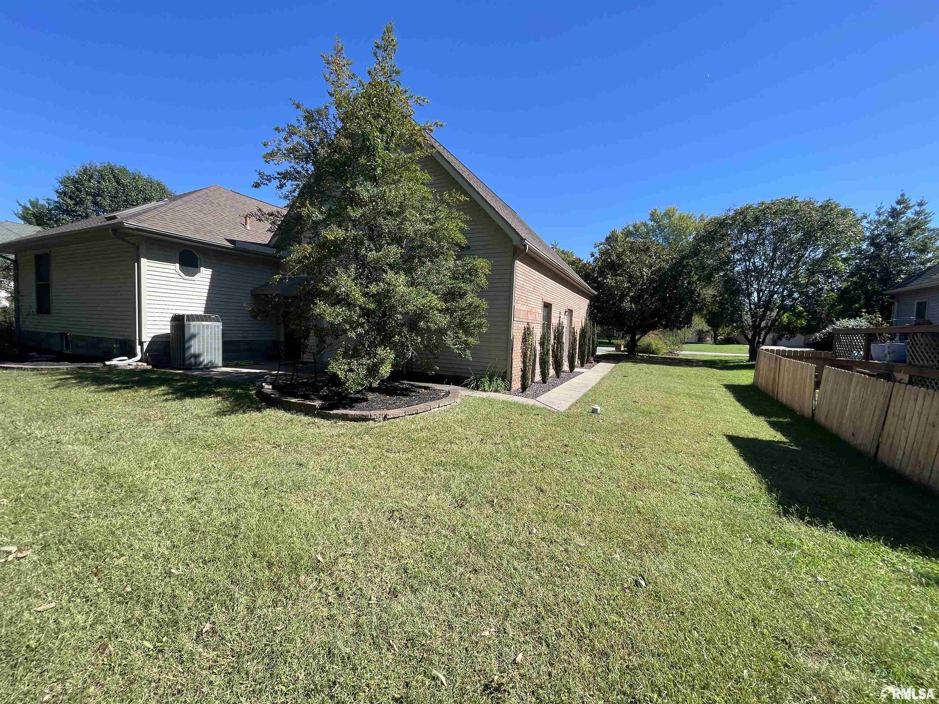 1702 Reveille Road Marion, IL 62959 - Photo 5 of 34 Gallery Image 5