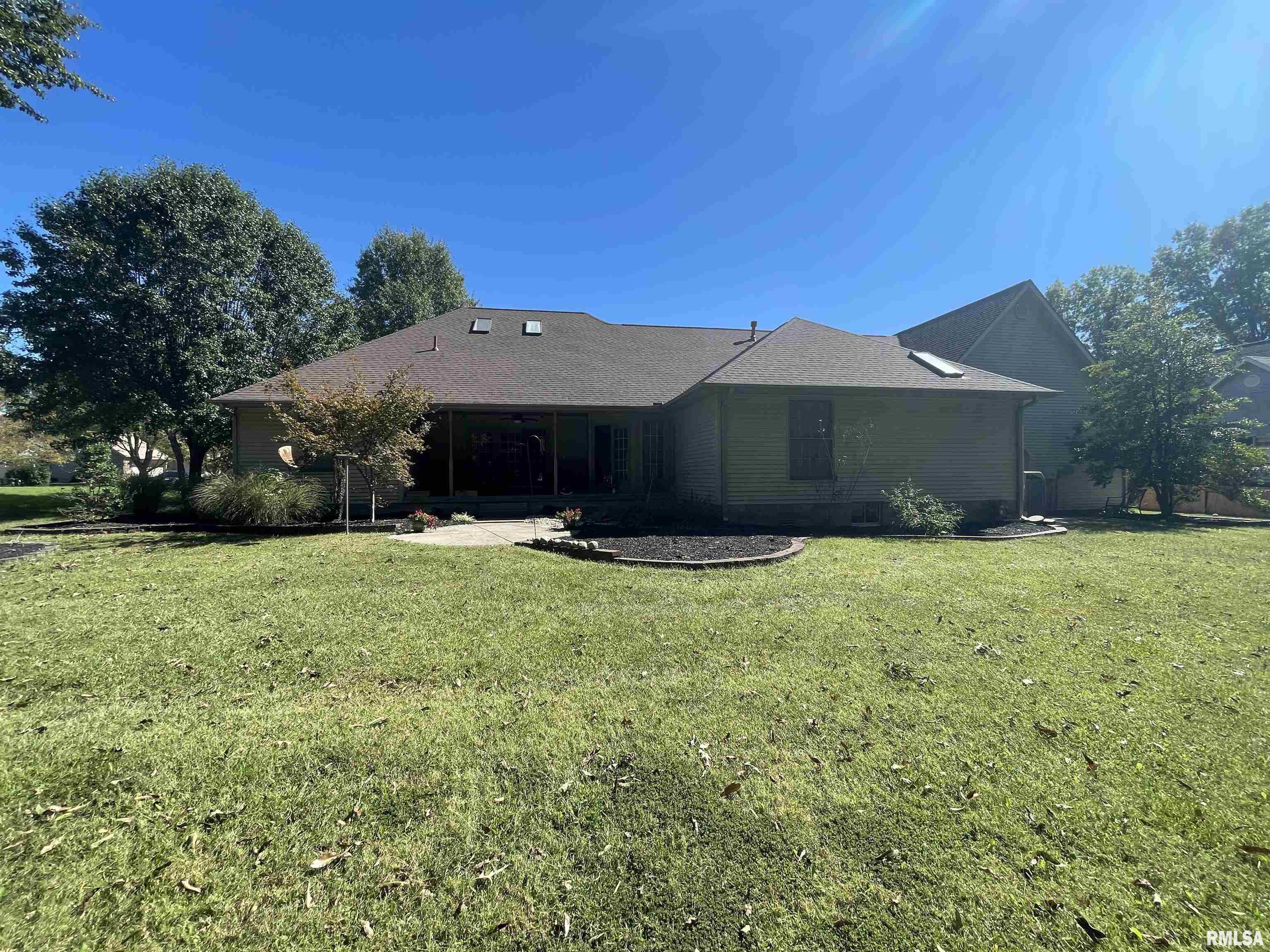 1702 Reveille Road Marion, IL 62959 - Photo 8 of 34 Gallery Image 8