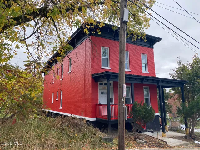 $1,500 | 13 Kimball Street, Amsterdam, NY 12010