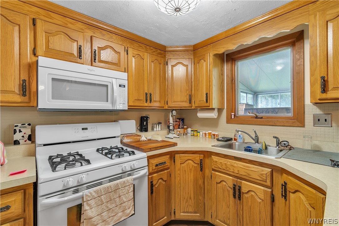 6925 Ridge Road Newfane, NY 14094 - Photo 33 of 50