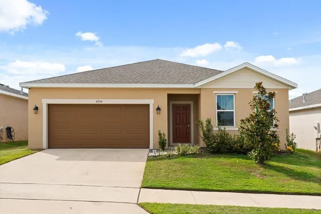 $2,400 | 8954 Crowned Eagle Drive, Leesburg, FL 34788
