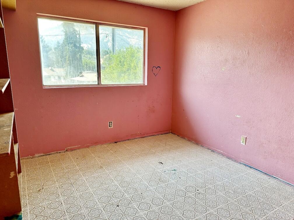 14843 Ravine Road Redding, CA 96003 - Photo 11 of 11 Bedroom 2