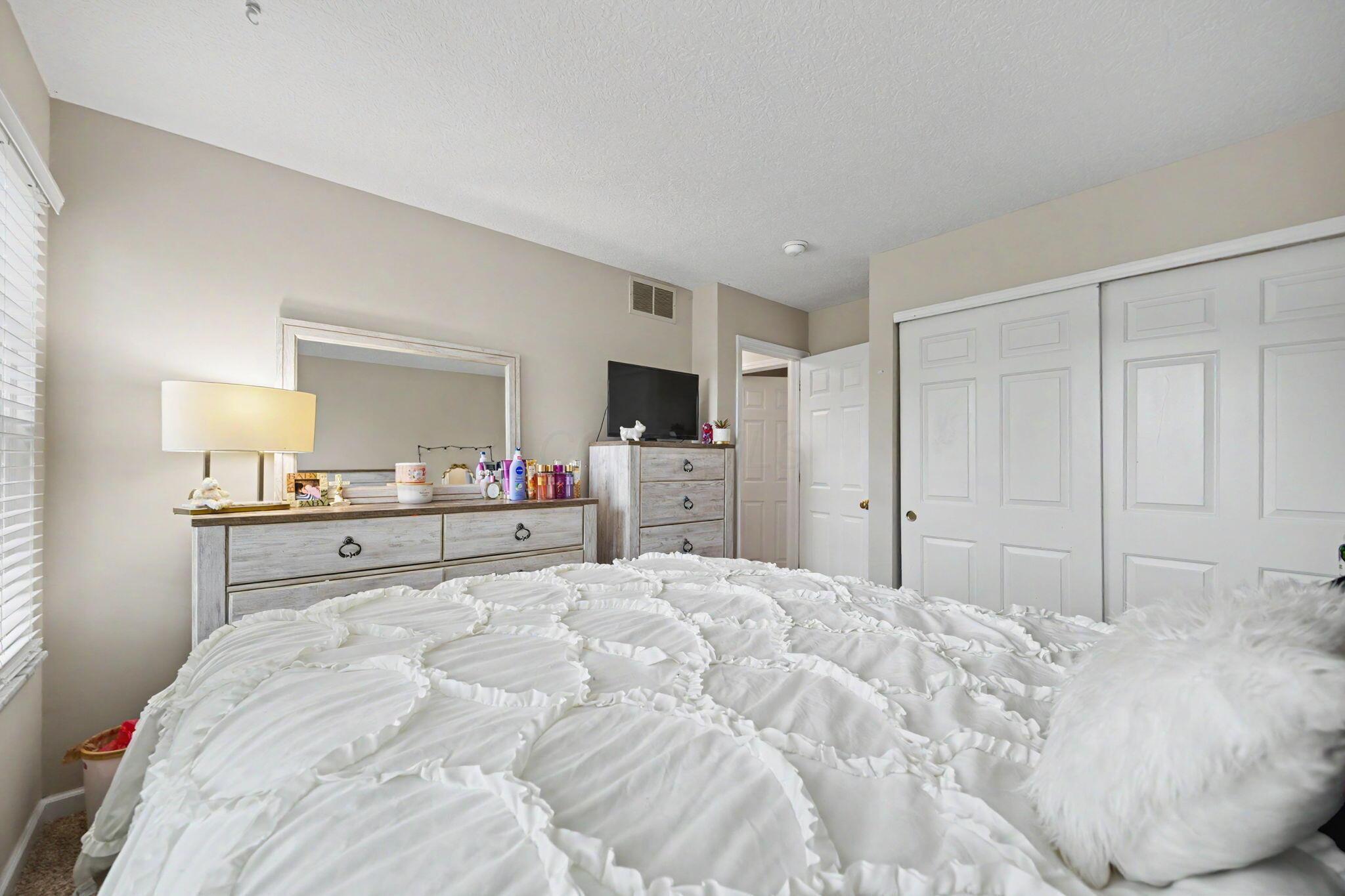 2265 Reeves Avenue Lewis Center, OH 43035 - Photo 39 of 74 52-1-13