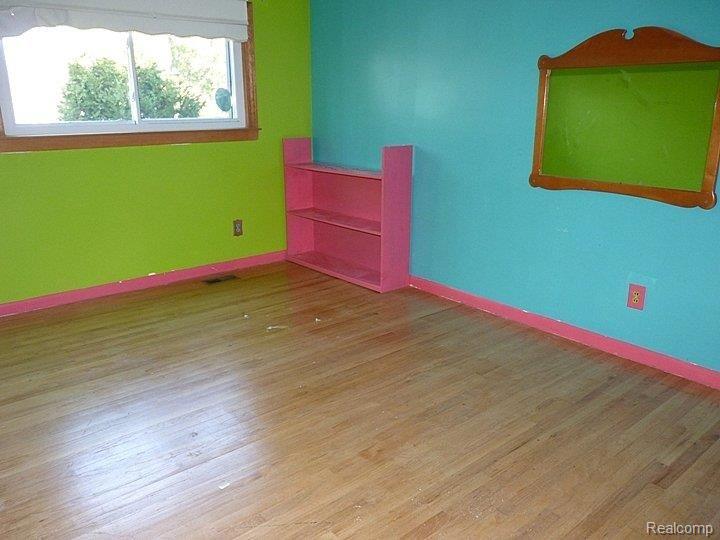 8408 Hampton Road Grosse Ile, MI 48138 - Photo 13 of 24 Hampton Bdrm 2.JPG