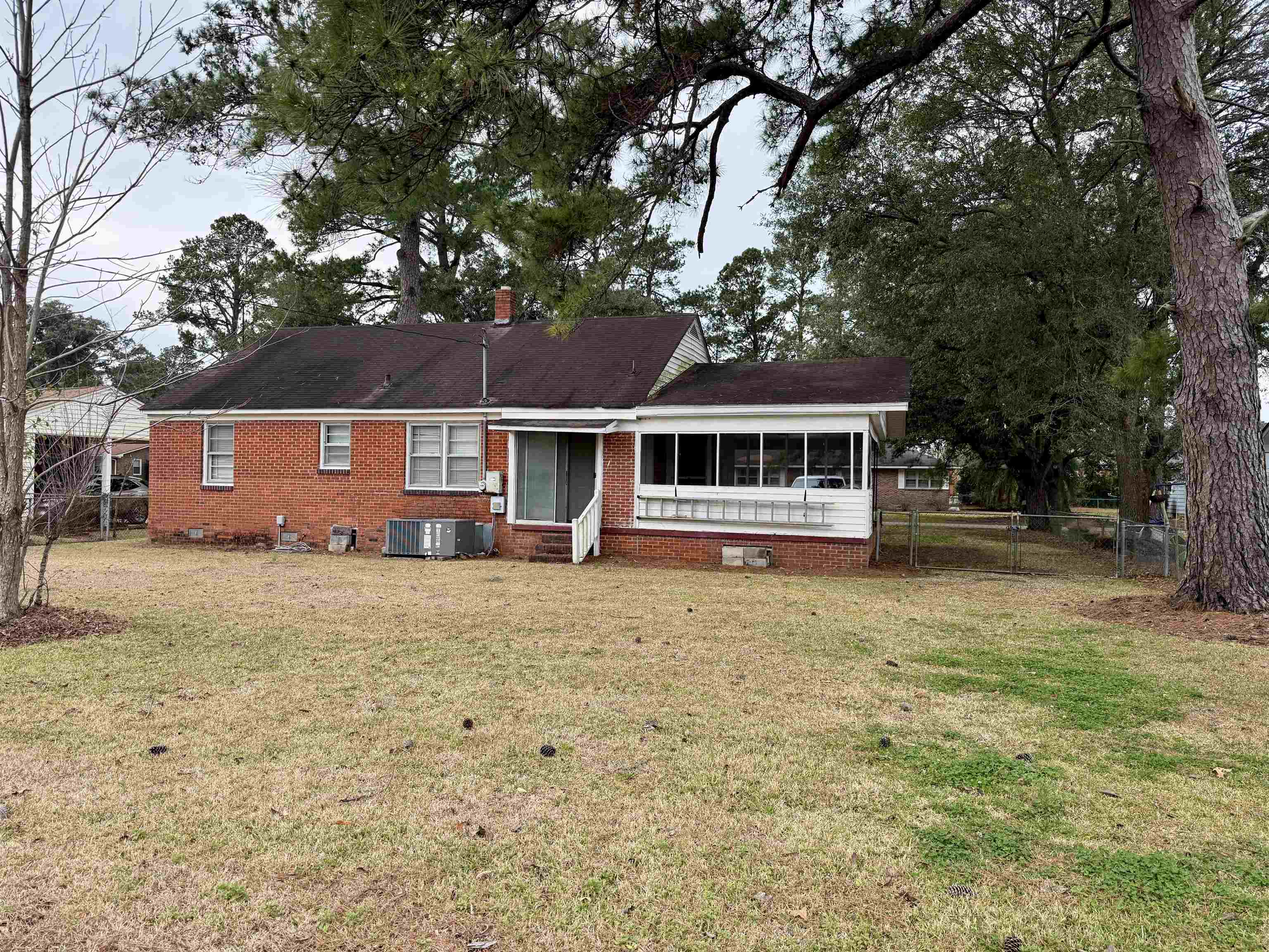 1738 Jasper Street Georgetown, SC 29440 - Photo 10 of 25