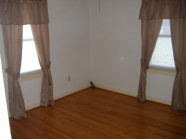 204 Knoll Road Roanoke, VA 24019 - Photo 15 of 25 DSCF1432