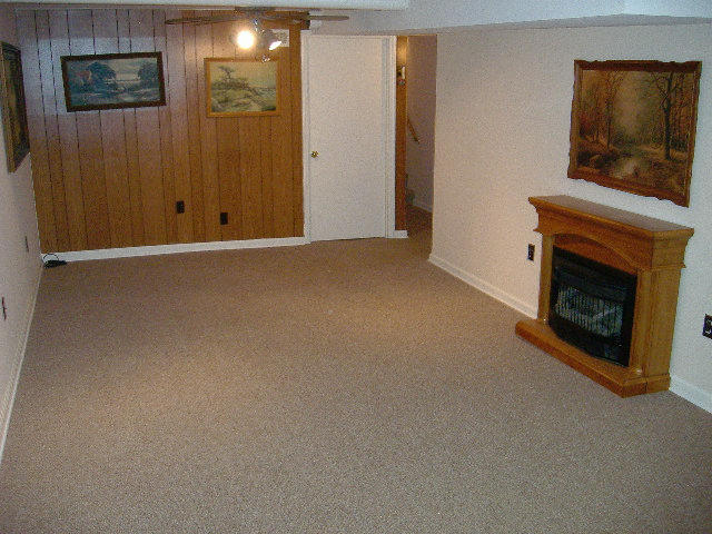 204 Knoll Road Roanoke, VA 24019 - Photo 23 of 25 DSCF1446