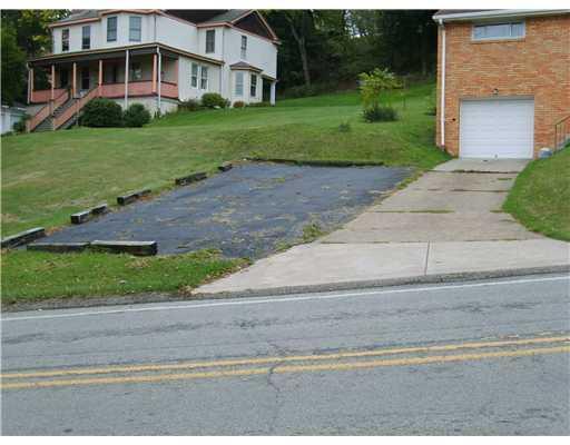878 Glass Run Road Baldwin, PA 15236 - Photo 14 of 18 Parking Lot/Garage. Off Street parking for 3 Addln cars